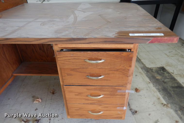 image for item KI9497 Desk