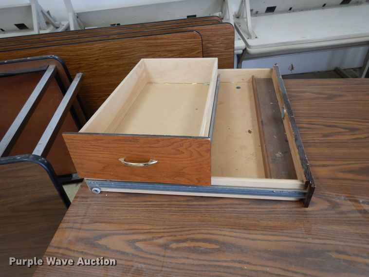 image for item KI9497 Desk