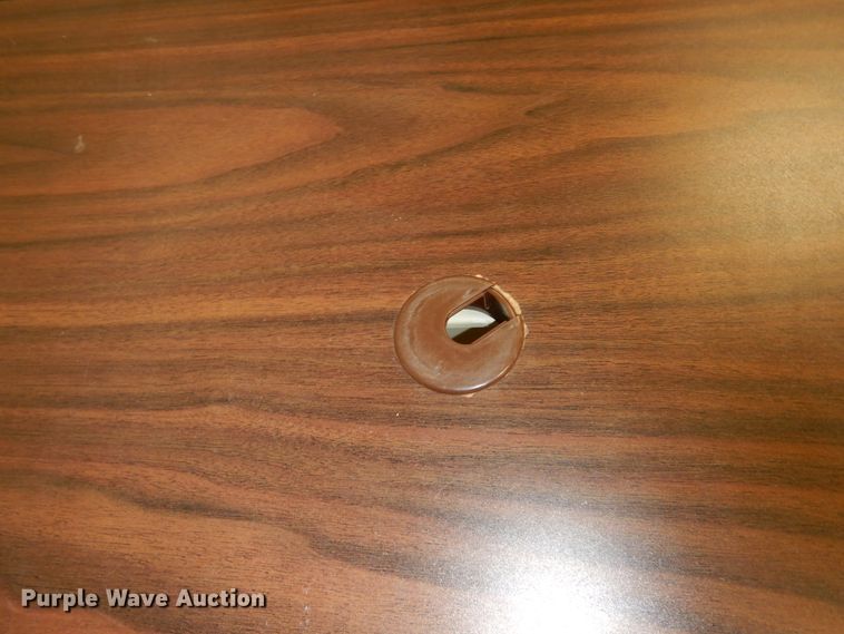 image for item KI9501 (2) desks