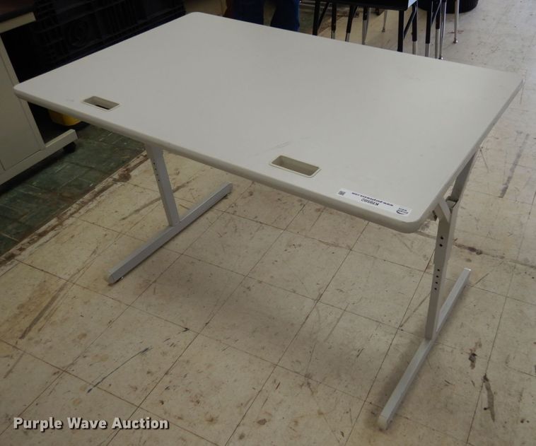 image for item KI9502 (10) drafting tables