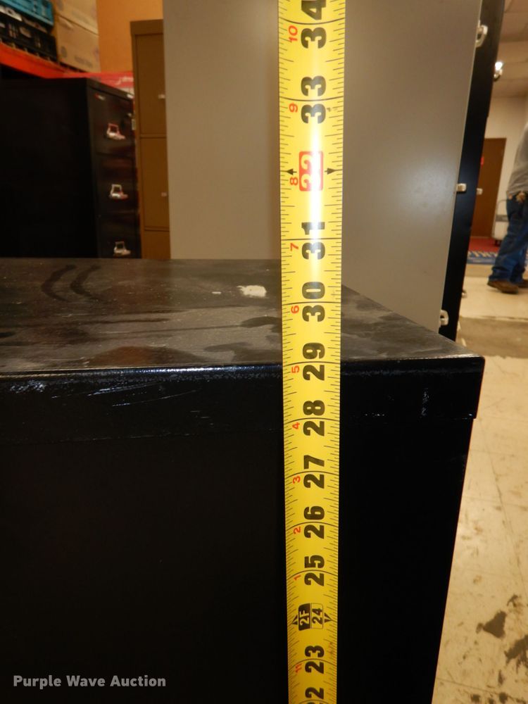 image for item KI9506 (6) filing cabinets