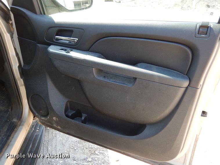 image for item KI9512 2012 Chevrolet Tahoe Police  SUV