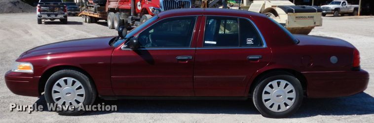 image for item KI9518 2010 Ford Crown Victoria Police Interceptor