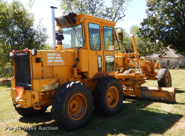 image for item KI9530 1976 Fiat-Allis FG85  motor grader