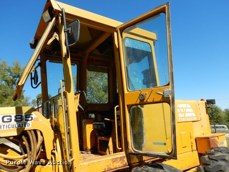 image for item KI9530 1976 Fiat-Allis FG85  motor grader