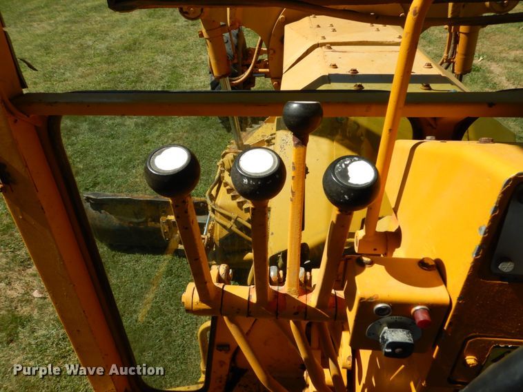 image for item KI9530 1976 Fiat-Allis FG85  motor grader