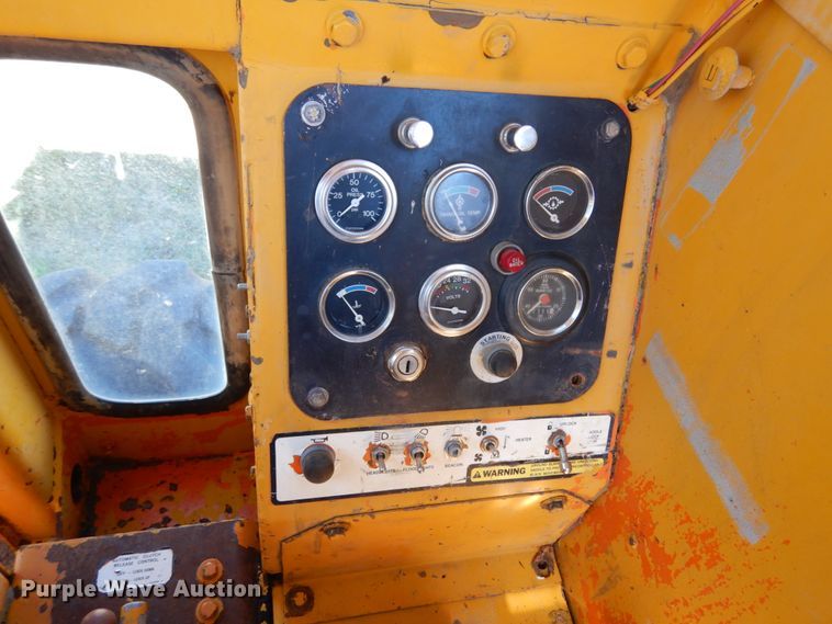 image for item KI9530 1976 Fiat-Allis FG85  motor grader