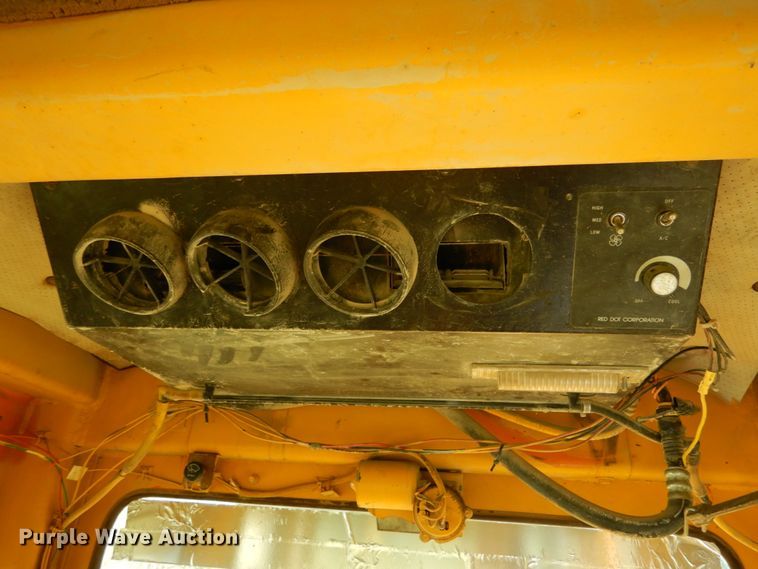 image for item KI9530 1976 Fiat-Allis FG85  motor grader