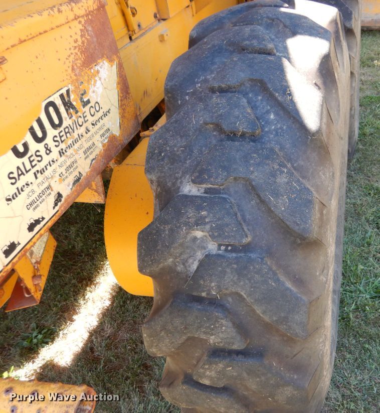 image for item KI9530 1976 Fiat-Allis FG85  motor grader