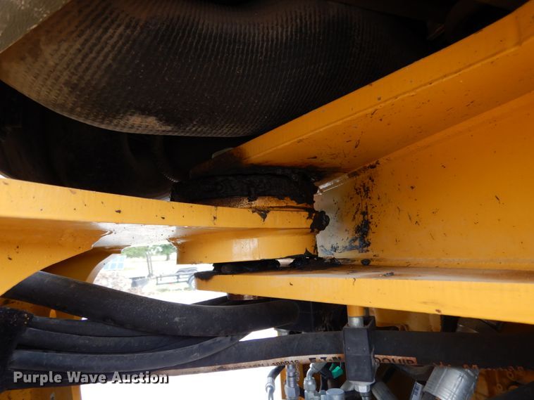 image for item KI9535 2016 John Deere 544K  wheel loader