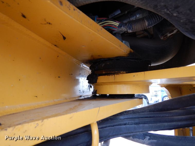 image for item KI9535 2016 John Deere 544K  wheel loader