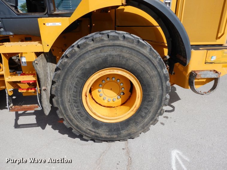image for item KI9535 2016 John Deere 544K  wheel loader