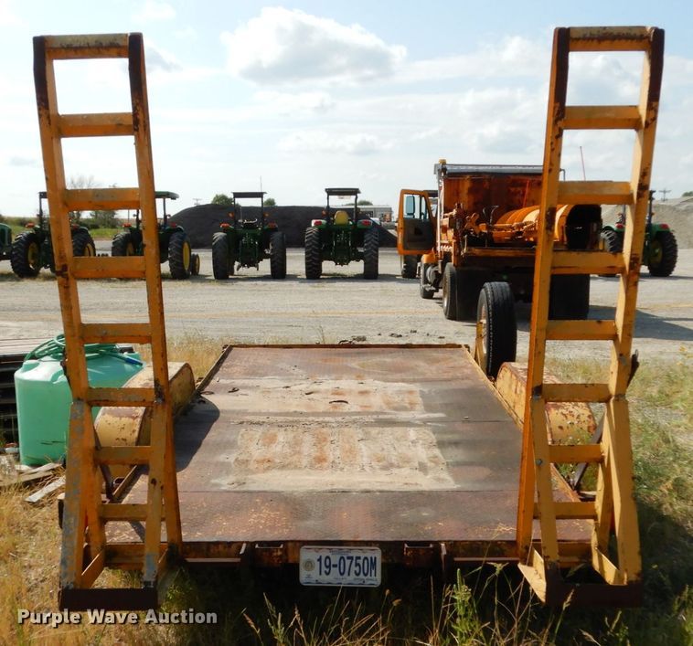 image for item KI9539 1994 Maxwell  utility trailer