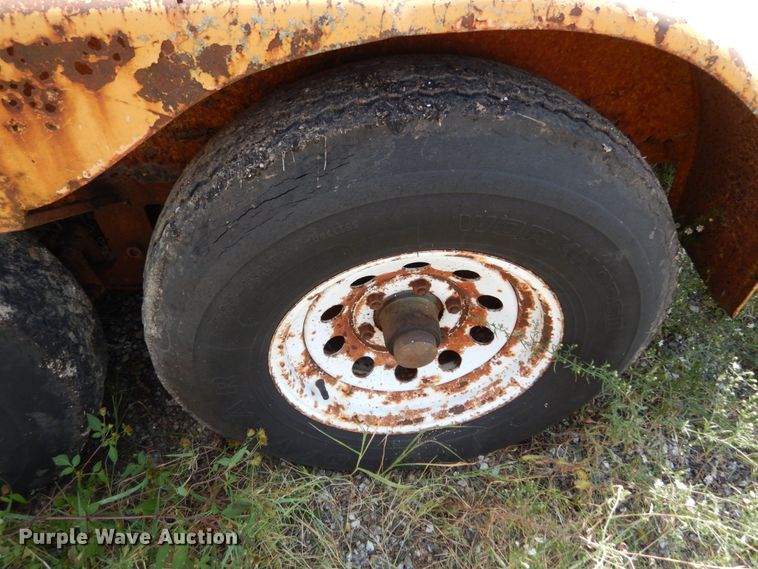 image for item KI9539 1994 Maxwell  utility trailer