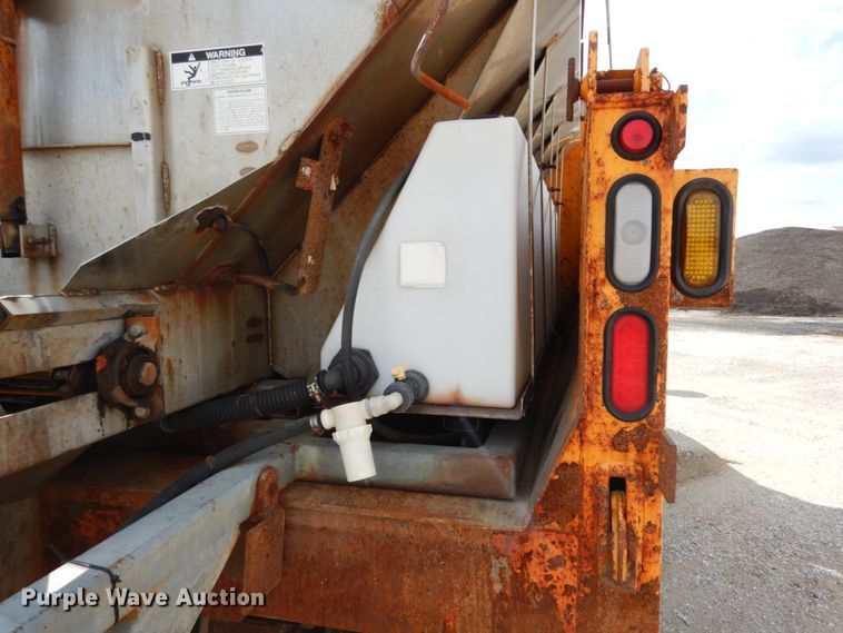 image for item KI9540 2006 International WorkStar 7400  dump truck