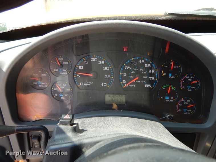 image for item KI9540 2006 International WorkStar 7400  dump truck