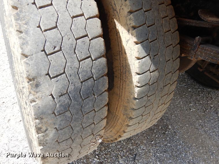 image for item KI9540 2006 International WorkStar 7400  dump truck