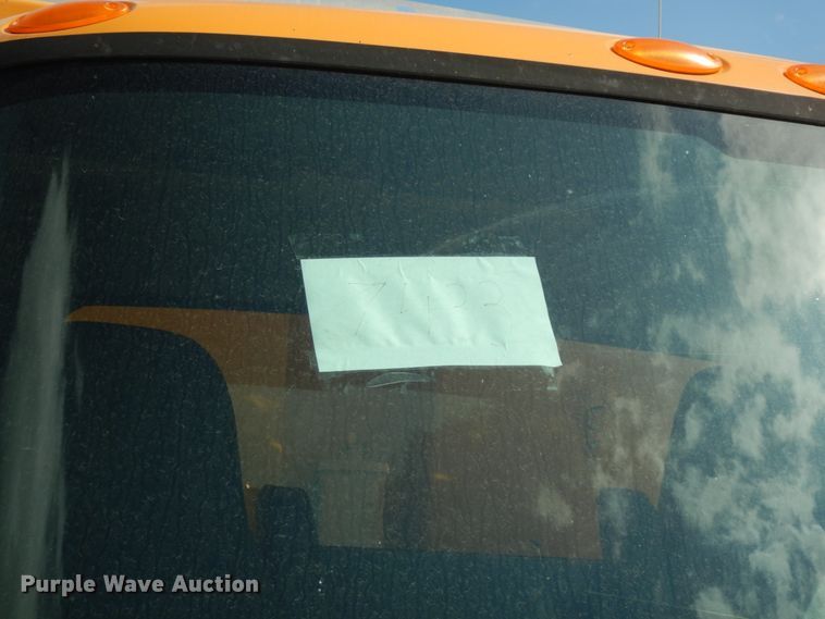 image for item KI9540 2006 International WorkStar 7400  dump truck