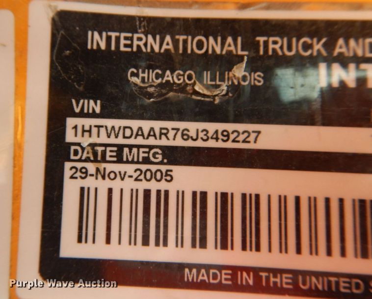 image for item KI9540 2006 International WorkStar 7400  dump truck