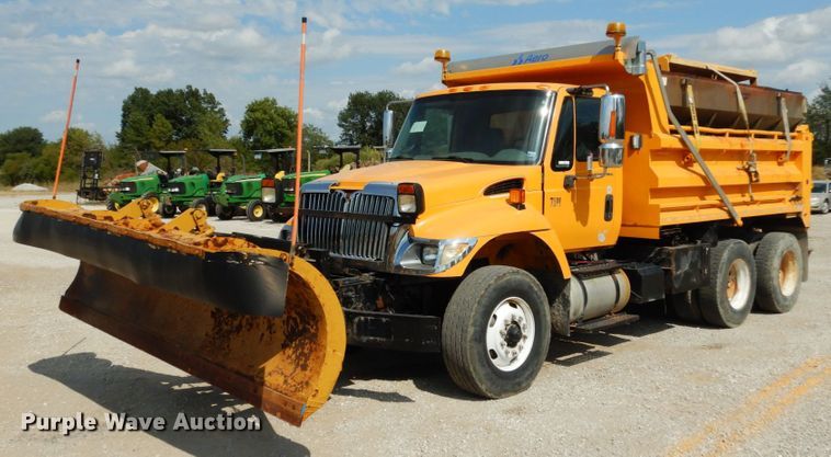 image for item KI9542 2006 International WorkStar 7500  dump truck