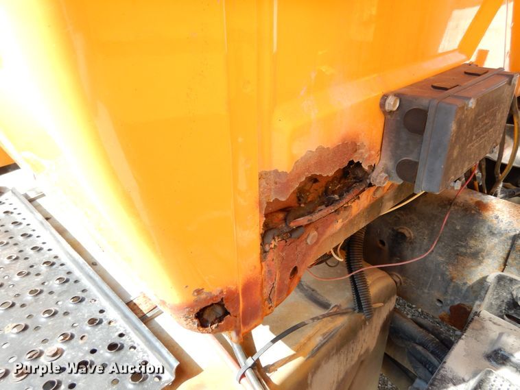 image for item KI9542 2006 International WorkStar 7500  dump truck