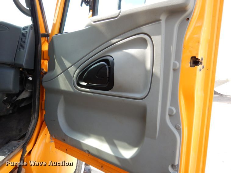 image for item KI9542 2006 International WorkStar 7500  dump truck