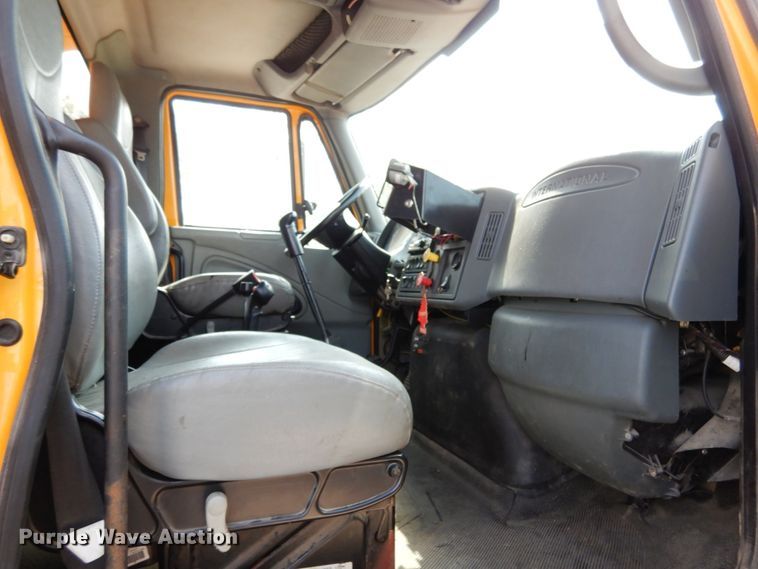 image for item KI9542 2006 International WorkStar 7500  dump truck