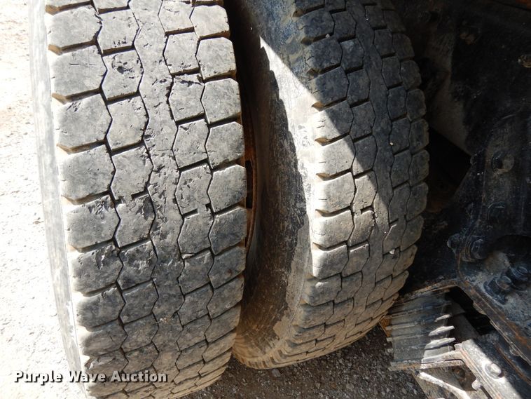 image for item KI9542 2006 International WorkStar 7500  dump truck