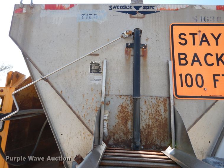 image for item KI9544 2004 International WorkStar 7500  dump truck