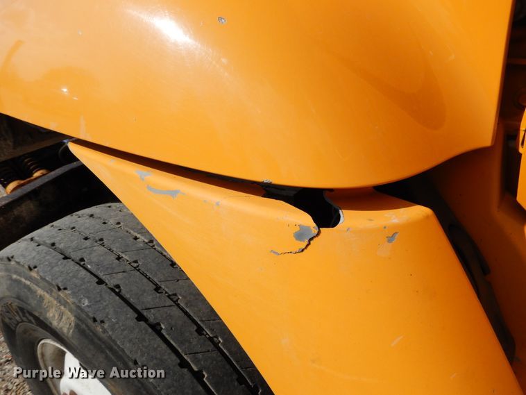 image for item KI9544 2004 International WorkStar 7500  dump truck