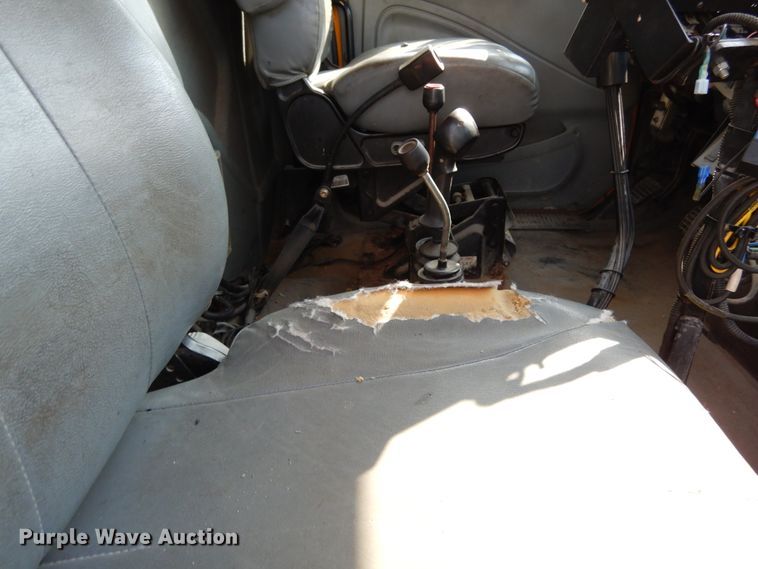 image for item KI9544 2004 International WorkStar 7500  dump truck