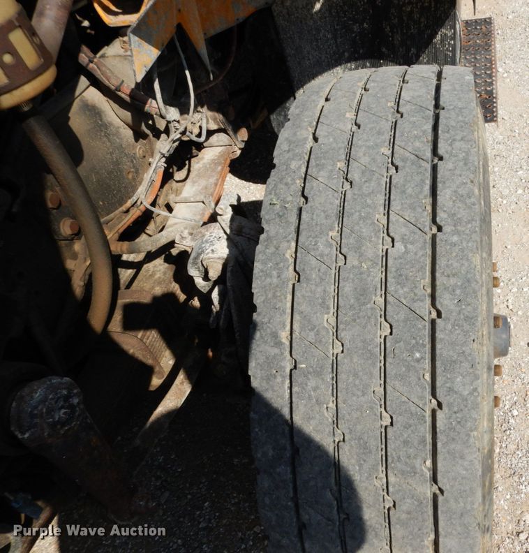 image for item KI9544 2004 International WorkStar 7500  dump truck