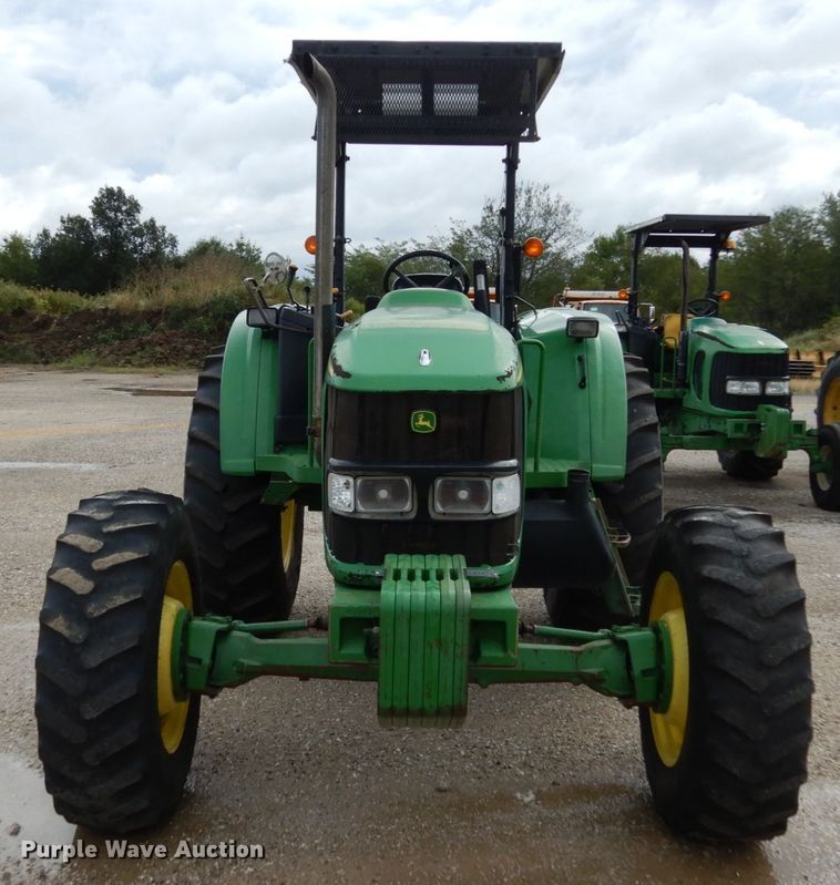 image for item KI9545 2002 John Deere 6420  MFWD tractor