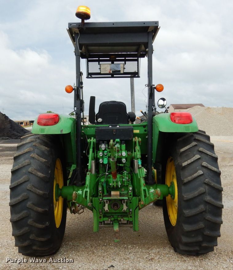 image for item KI9545 2002 John Deere 6420  MFWD tractor