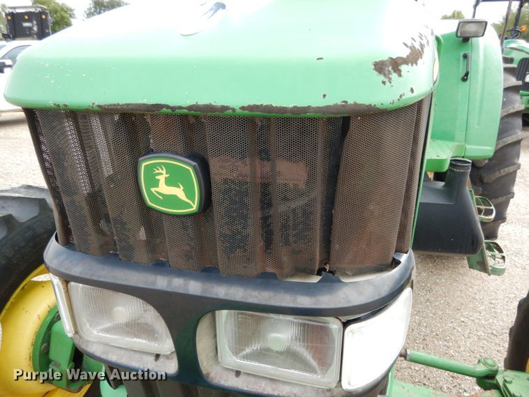 image for item KI9545 2002 John Deere 6420  MFWD tractor