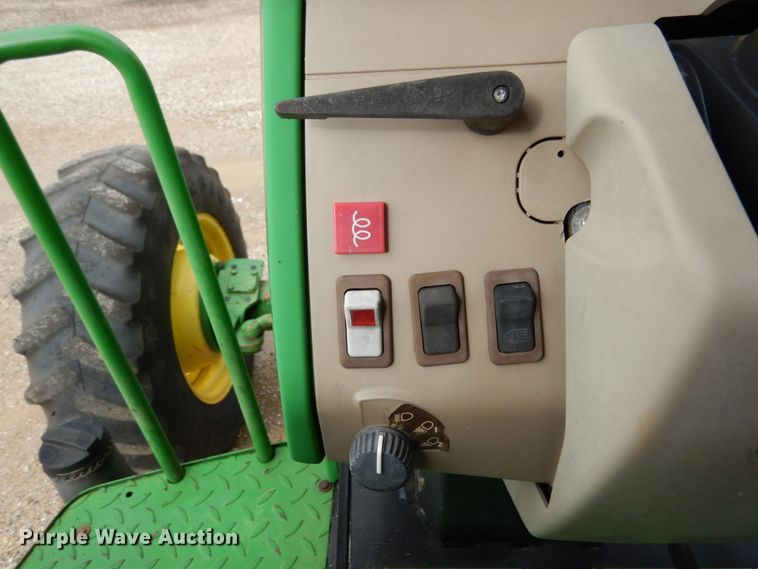 image for item KI9545 2002 John Deere 6420  MFWD tractor