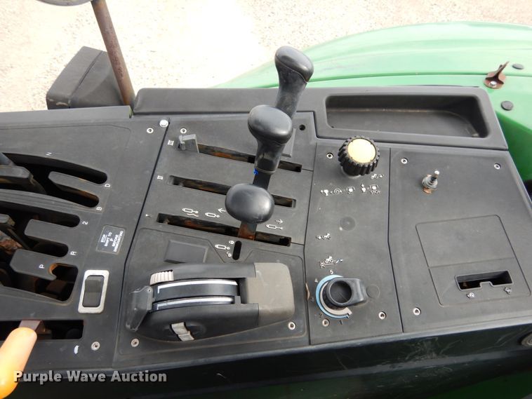 image for item KI9545 2002 John Deere 6420  MFWD tractor