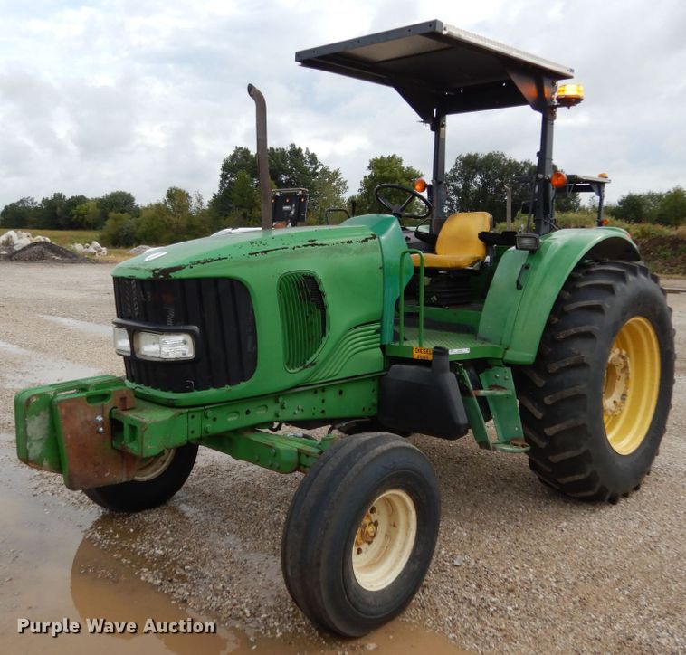 image for item KI9546 2002 John Deere 6420  tractor