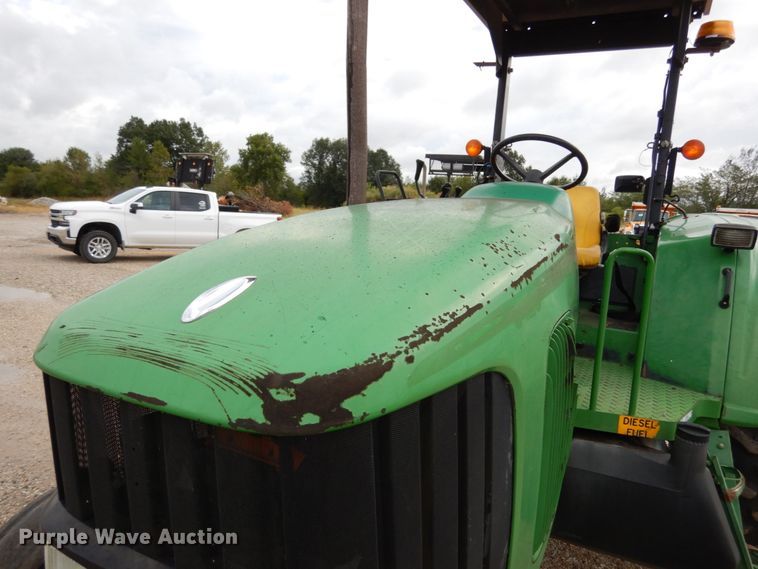 image for item KI9546 2002 John Deere 6420  tractor