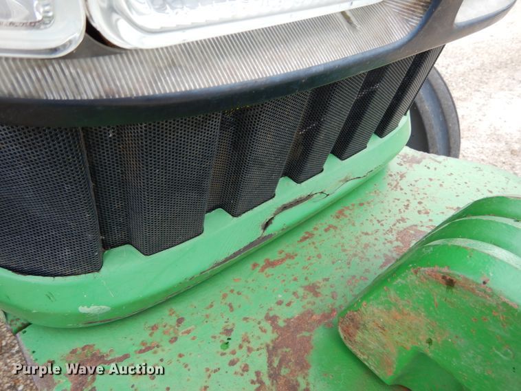 image for item KI9546 2002 John Deere 6420  tractor