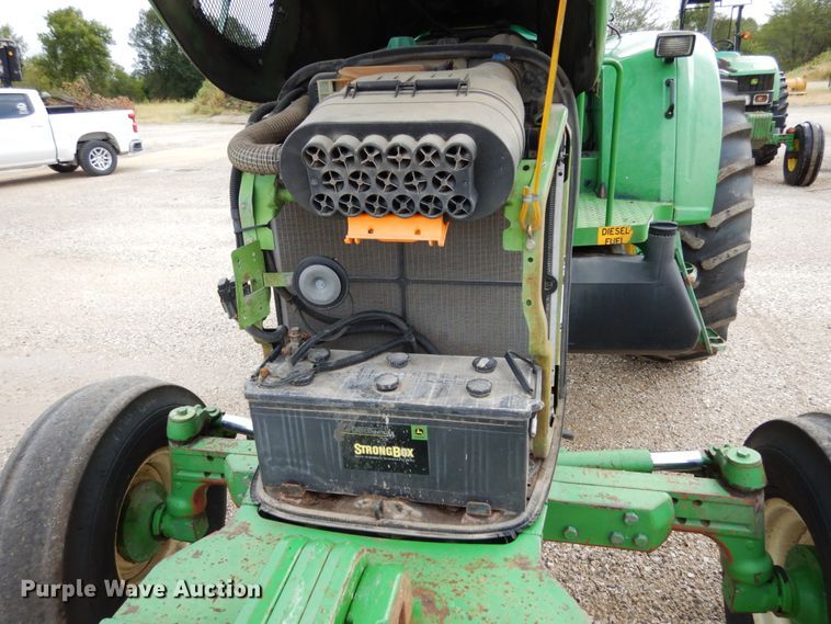 image for item KI9546 2002 John Deere 6420  tractor