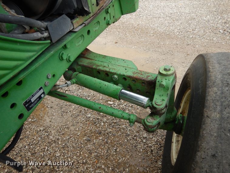 image for item KI9546 2002 John Deere 6420  tractor