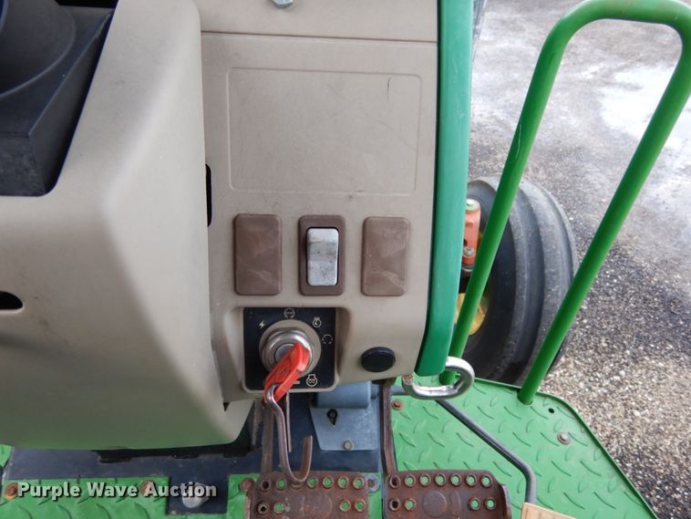 image for item KI9547 John Deere 6415  tractor