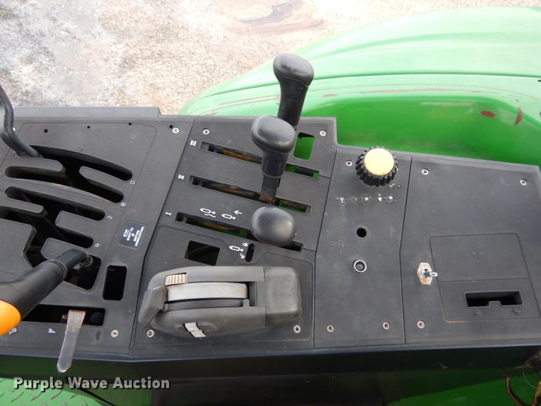 image for item KI9547 John Deere 6415  tractor