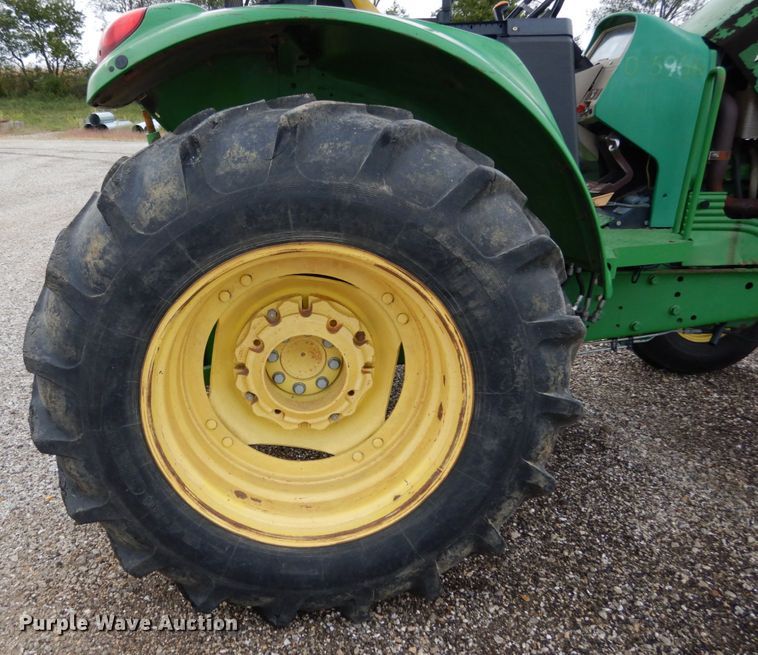 image for item KI9547 John Deere 6415  tractor