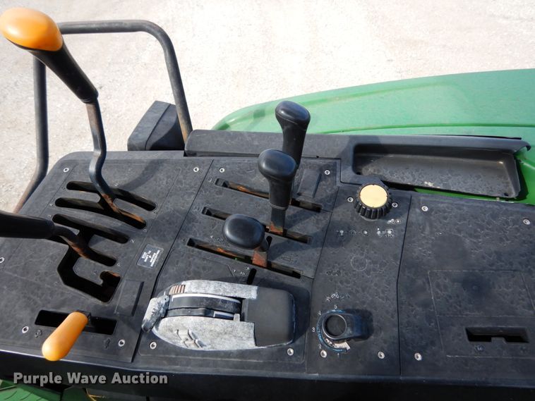 image for item KI9550 John Deere 6410  tractor