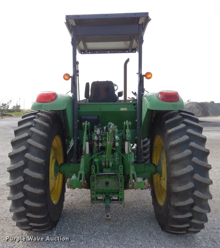image for item KI9552 2003 John Deere 6615  MFWD tractor