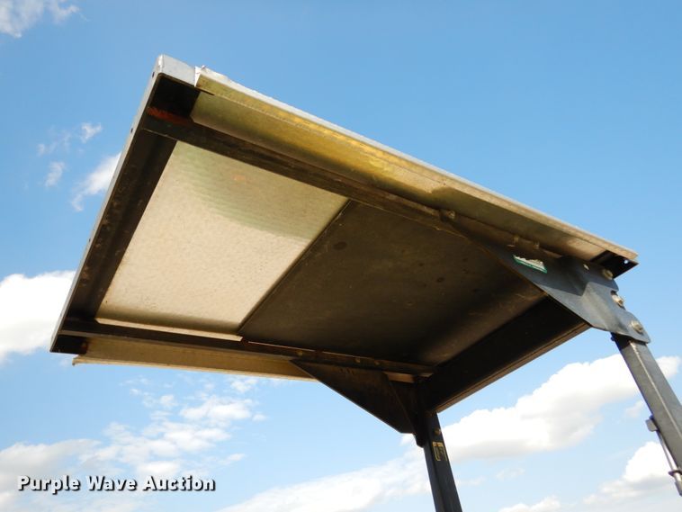 image for item KI9552 2003 John Deere 6615  MFWD tractor