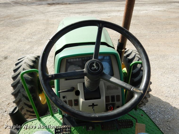 image for item KI9552 2003 John Deere 6615  MFWD tractor