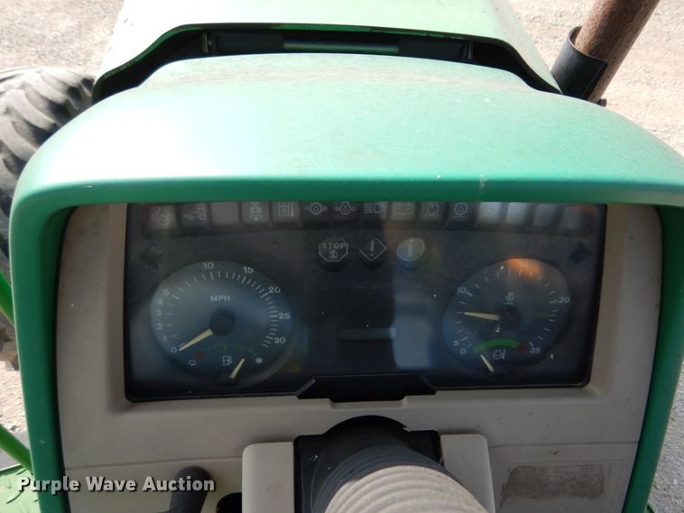 image for item KI9552 2003 John Deere 6615  MFWD tractor